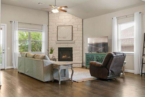 520 Peakside Cir, Dripping Springs, TX, 78620-2054 | Card Image