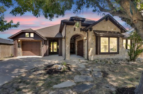 103 Aucuba Ln, Waxahachie, TX, 75165-7880 | Card Image