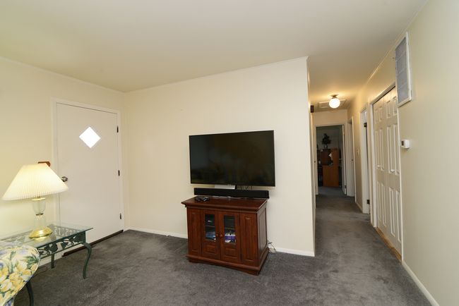 850 N Norman Ln, House other with 3 bedrooms, 2 bathrooms and null parking in Wheeling IL | Image 8