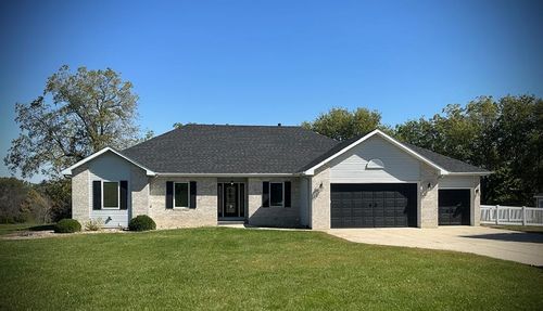 1332 Deer Creek Dr, Humboldt, IA, 50548-7706 | Card Image