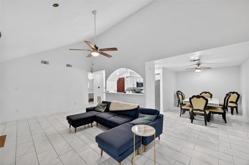 11230 Bandlon Dr, Houston, TX, 77072-1910 | Card Image