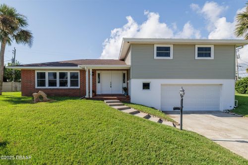84 St Anne Cir, Ormond Beach, FL, 32176-4155 | Card Image