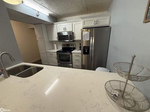 unit-305-2700 N Shore Dr, Clear Lake, IA, 50428-1073 | Card Image