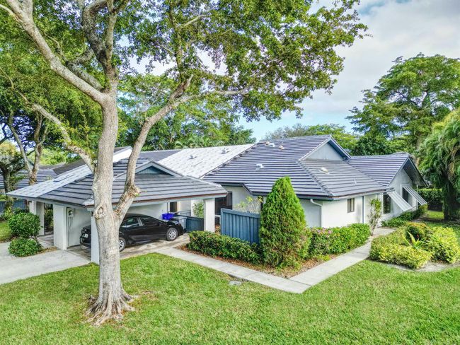 10088 Laurelwood Pl, Condo with 2 bedrooms, 2 bathrooms and null parking in Boynton Beach FL | Image 6