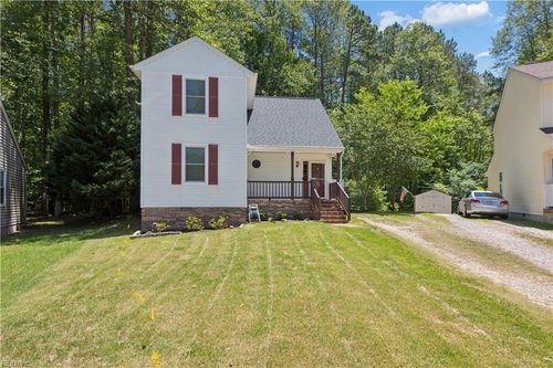 3325 Ridgedale Ave, Toano, VA, 23168-9062 | Card Image