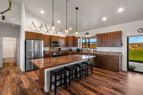 9 Sundust Ln, Twin Bridges, MT, 59754-8538 | Card Image