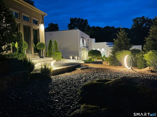 300 Sturges Ridge Rd, Wilton, CT, 06897-2617 | Card Image