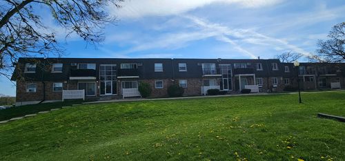 206-9958 S 84th Ter, Palos Hills, IL, 60465-1219 | Card Image