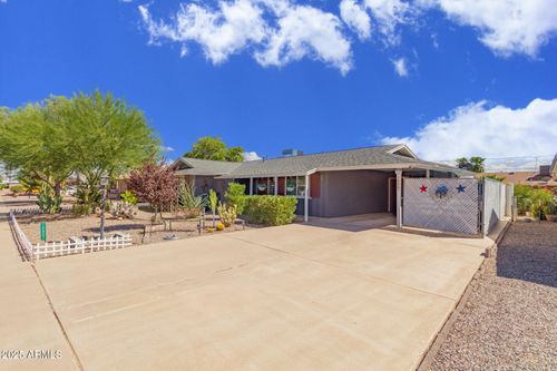 10807 W Canterbury Dr, Sun City, AZ, 85351-3712 | Card Image