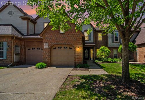 41535 Copper Creek Dr, Canton, MI, 48187-2496 | Card Image