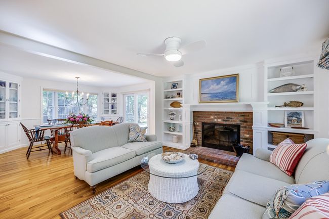 Living Room | Image 14