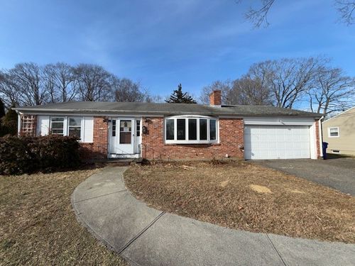 15 Plaza Drive, East Providence, RI, 02915 | Card Image