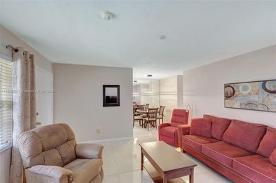 306 - 17001 Ne 13th Ave, Home with 1 bedrooms, 1 bathrooms and null parking in Miami FL | Image 3