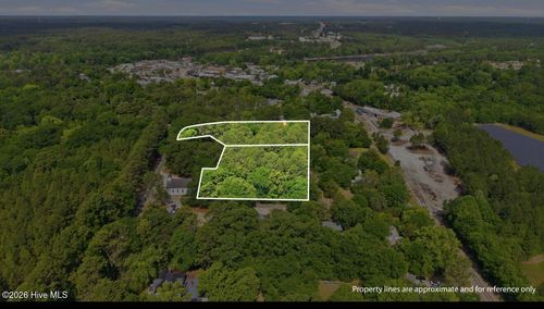 208 Blue St, Aberdeen, NC, 28315-2712 | Card Image