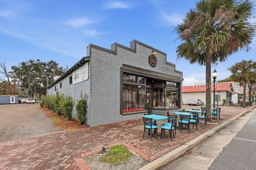 7752 W Main St, Ridgeland, SC, 29936-6362 | Card Image