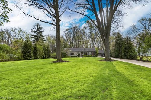 4499 Dover Center Rd, North Olmsted, OH, 44070-2602 | Card Image