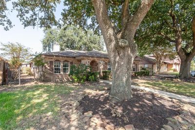 1008 N 30th Street, House other with 4 bedrooms, 2 bathrooms and null parking in Nederland TX | Image 2