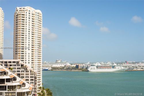 ph-29-770 Claughton Island Dr, Miami, FL, 33131-2647 | Card Image