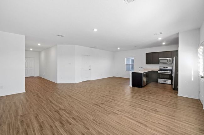 141 Mica Trl, House other with 4 bedrooms, 3 bathrooms and 4 parking in Maxwell TX | Image 8