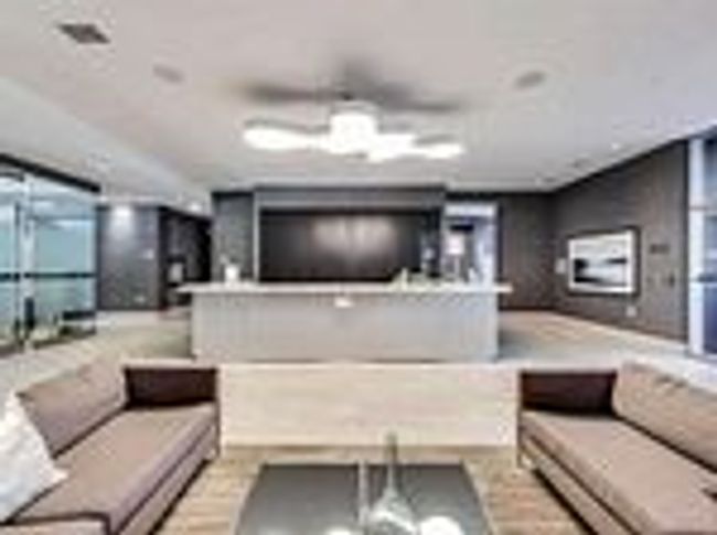 1535 - 525 Adelaide St W, Condo with 2 bedrooms, 1 bathrooms and 1 parking in Toronto ON | Image 16