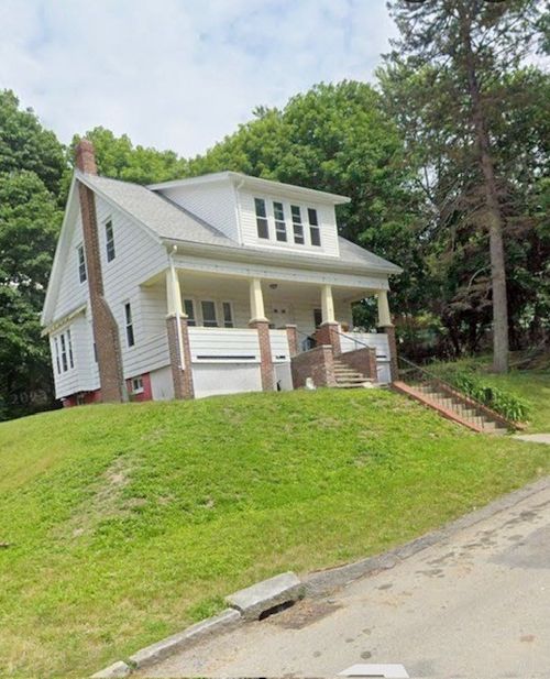 7 Wakefield, Worcester, MA, 01605 | Card Image