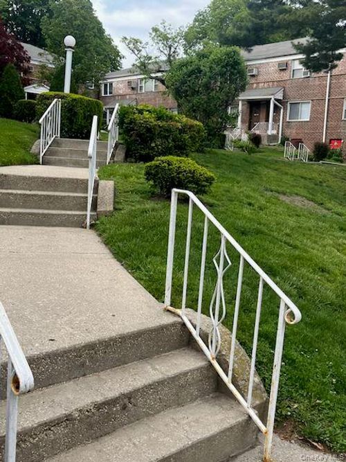 2c-196-43 Dunton Ave, Hollis, NY, 11423-1445 | Card Image
