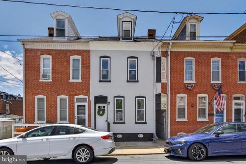 118 N 8th St, COLUMBIA, PA, 17512-1304 | Card Image