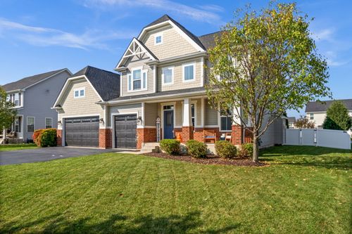 946 Glacial Falls Dr, GILBERTS, IL, 60136-7709 | Card Image