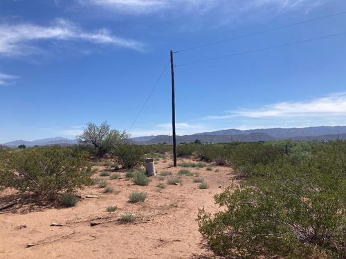 35 Canary Lane, Alamogordo, NM, 88310 | Card Image