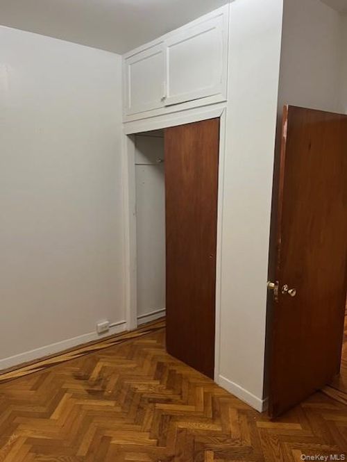 2r-36 28th Ave, Astoria, NY, 11103-4544 | Card Image