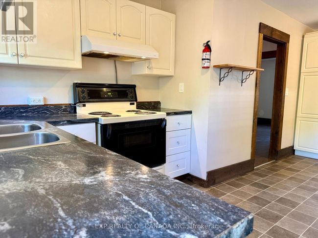 43 Crescent Ave, House other with 2 bedrooms, 1 bathrooms and 4 parking in Timmins ON | Image 12