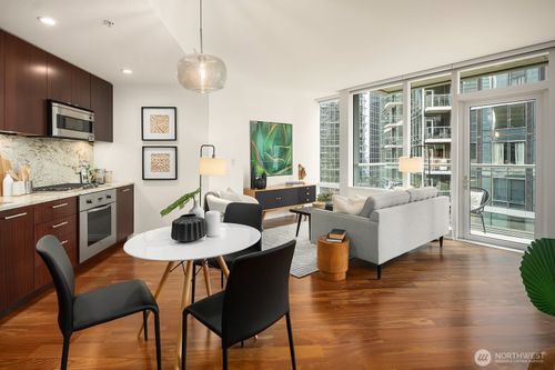unit-1009-500 106th Ave Ne, Bellevue, WA, 98004-5040 | Card Image