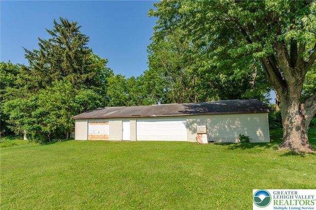 3324 Golf Course Rd, House other with 3 bedrooms, 2 bathrooms and null parking in Allentown PA | Image 14