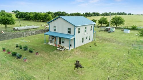 124 County Road 4511, Decatur, TX, 76234-5435 | Card Image