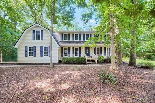 135 Pamela Ct, Fayetteville, GA, 30214-4309 | Card Image