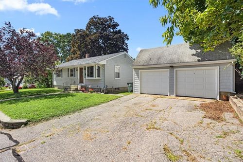 7 Sherwood Ave, Coventry, RI, 02816-5238 | Card Image