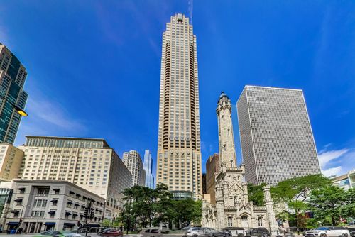 4801-800 N Michigan Ave, Chicago, IL, 60611-2155 | Card Image