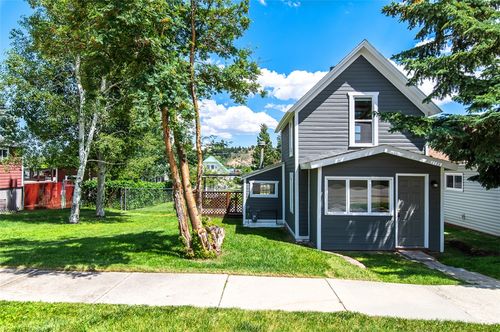112 Adams Ave, Red Lodge, MT, 59068-9038 | Card Image