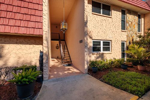 111-111 Buttonwood Circle, SEMINOLE, FL, 33777 | Card Image