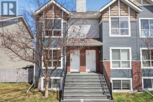 32 Erin Woods Crt Se, Calgary, AB, T2B3V6 | Card Image