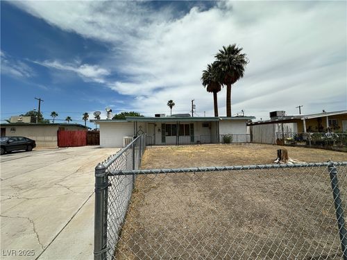 1412 Flower Avenue, North Las Vegas, NV, 89030 | Card Image