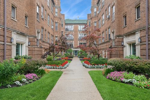 apt-2w-721 Hinman Ave, Evanston, IL, 60202-2585 | Card Image