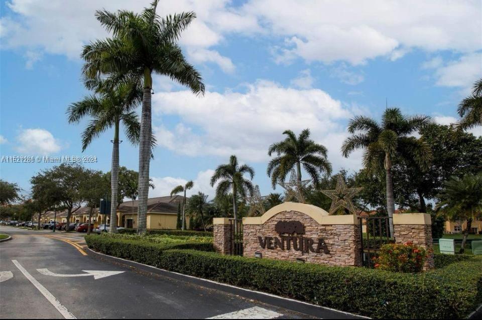 32nd Ave, Homestead, FL 33033
