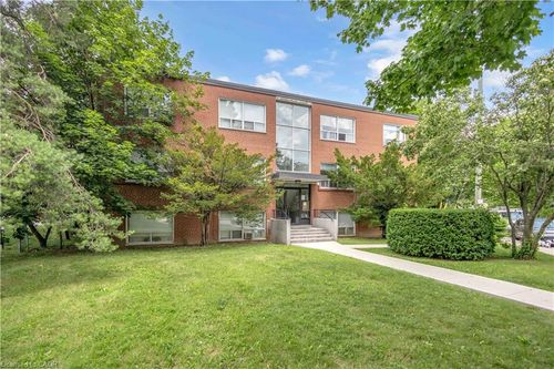 302-57 Mericourt Rd, Hamilton, ON, L8S2N5 | Card Image