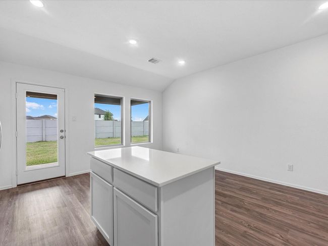 2011 Heather Ridge Way, House other with 4 bedrooms, 2 bathrooms and 3 parking in Rosenberg TX | Image 7