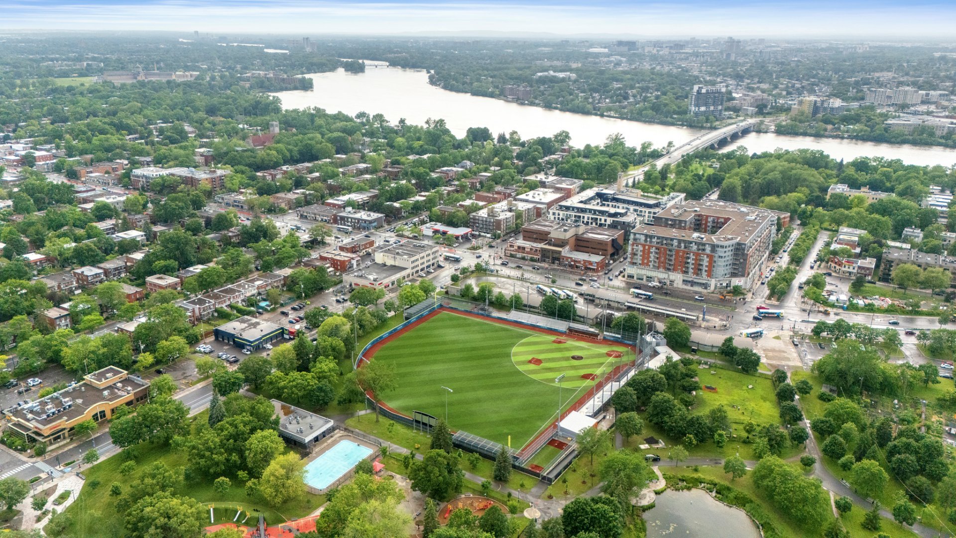 Residential in Montréal (Ahuntsic-Cartierville) 4