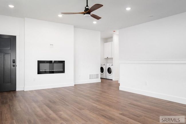 823 Booshway St, Condo with 5 bedrooms, 3 bathrooms and 2 parking in Driggs ID | Image 7