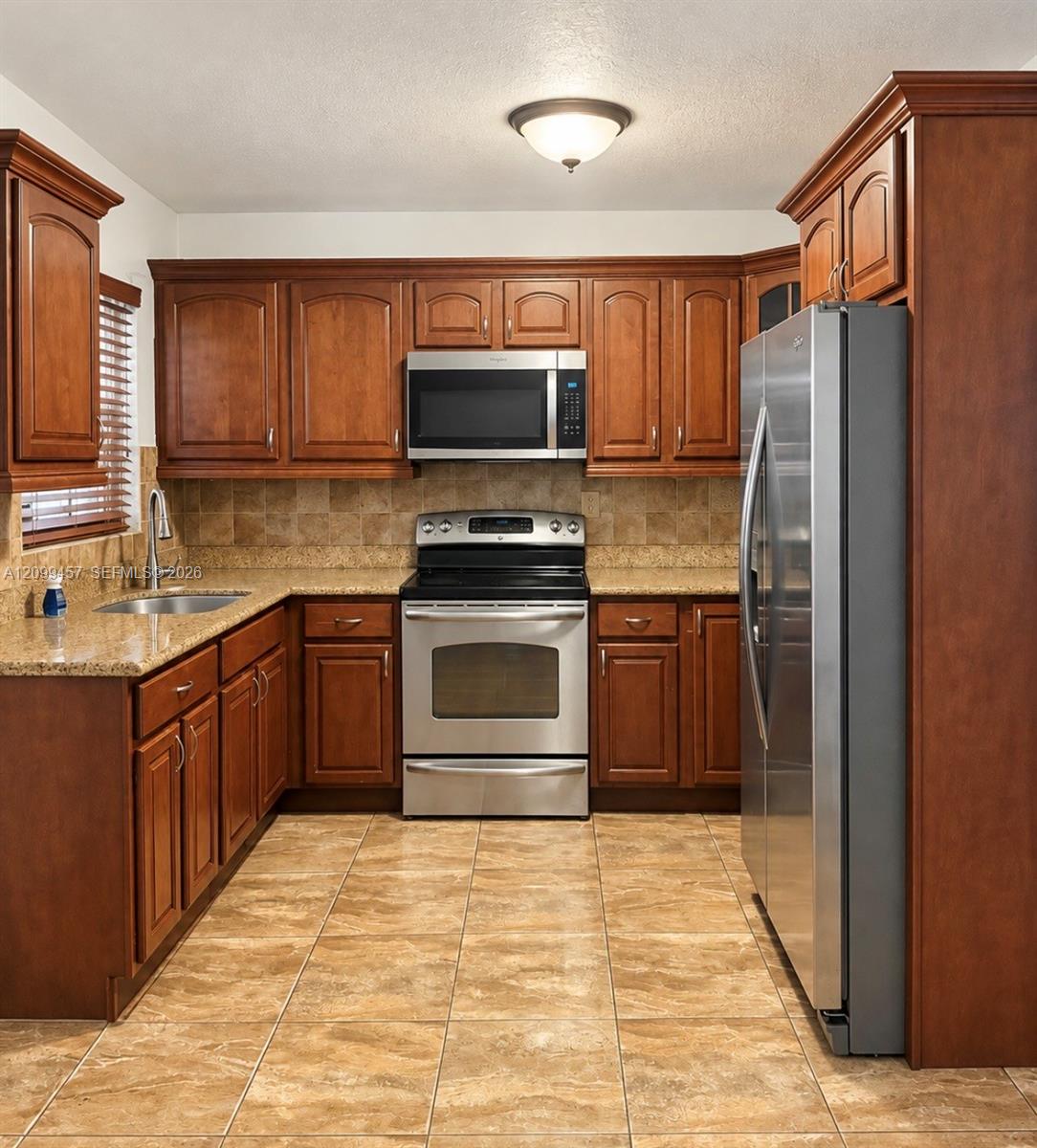 Residential Lease in Miami 3