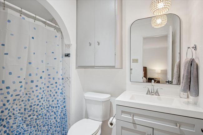 Primary Bath | Image 17