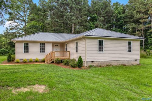 93 Gowens Cir, Hokes Bluff, AL, 35903-4167 | Card Image